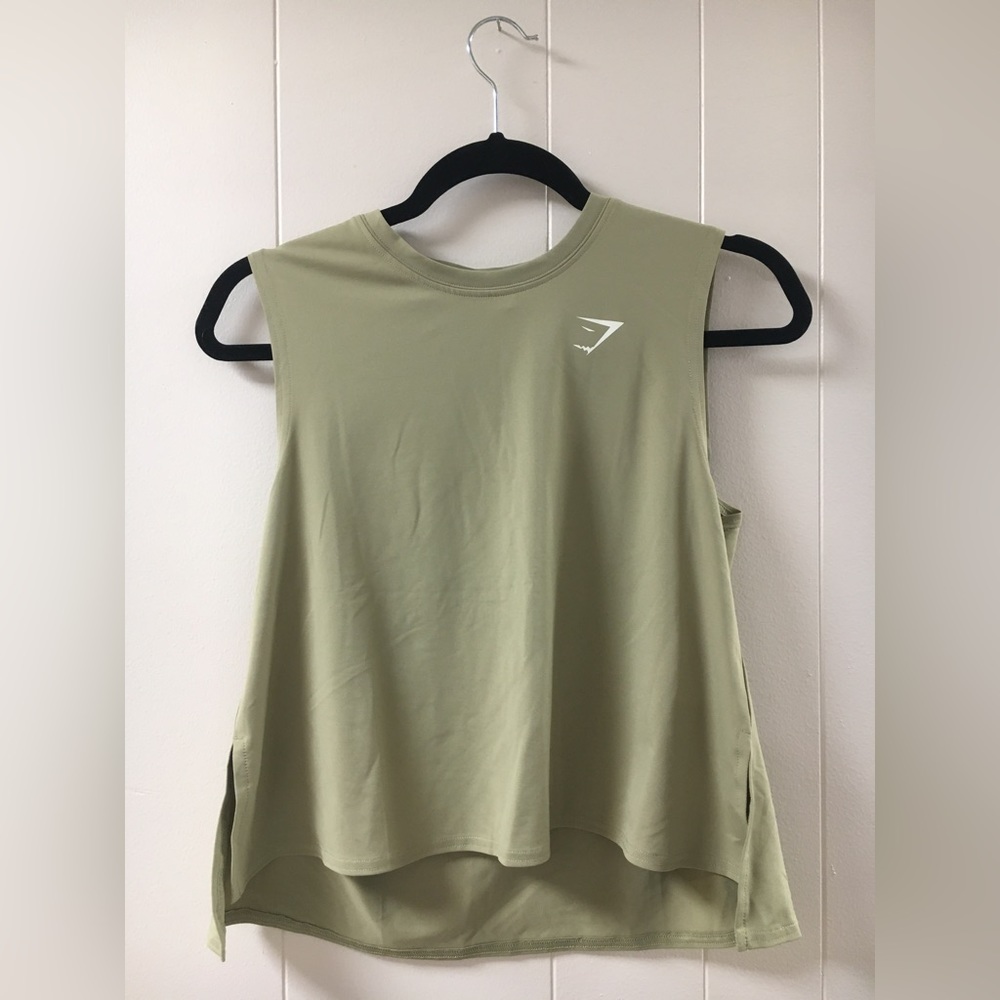 GYMSHARK CROPPED TANK
